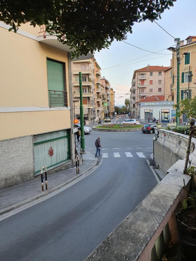 Villa Arcobaleno Rondo Garibaldi サンレモ エクステリア 写真